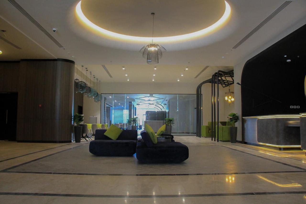 Hotel Holiday International Sharjah Eksteriør billede